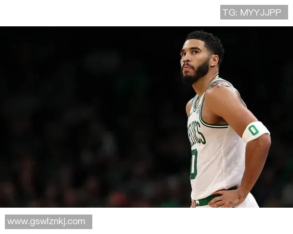 凯尔特人对决巴黎日耳曼足球盛宴引发全球关注与热议